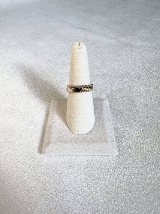 Brooke Stack, Yellow gold